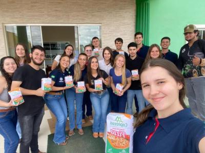 Acadêmicos da UFFS realizam visita técnica no Moinho Coprossel, em Laranjeiras do Sul